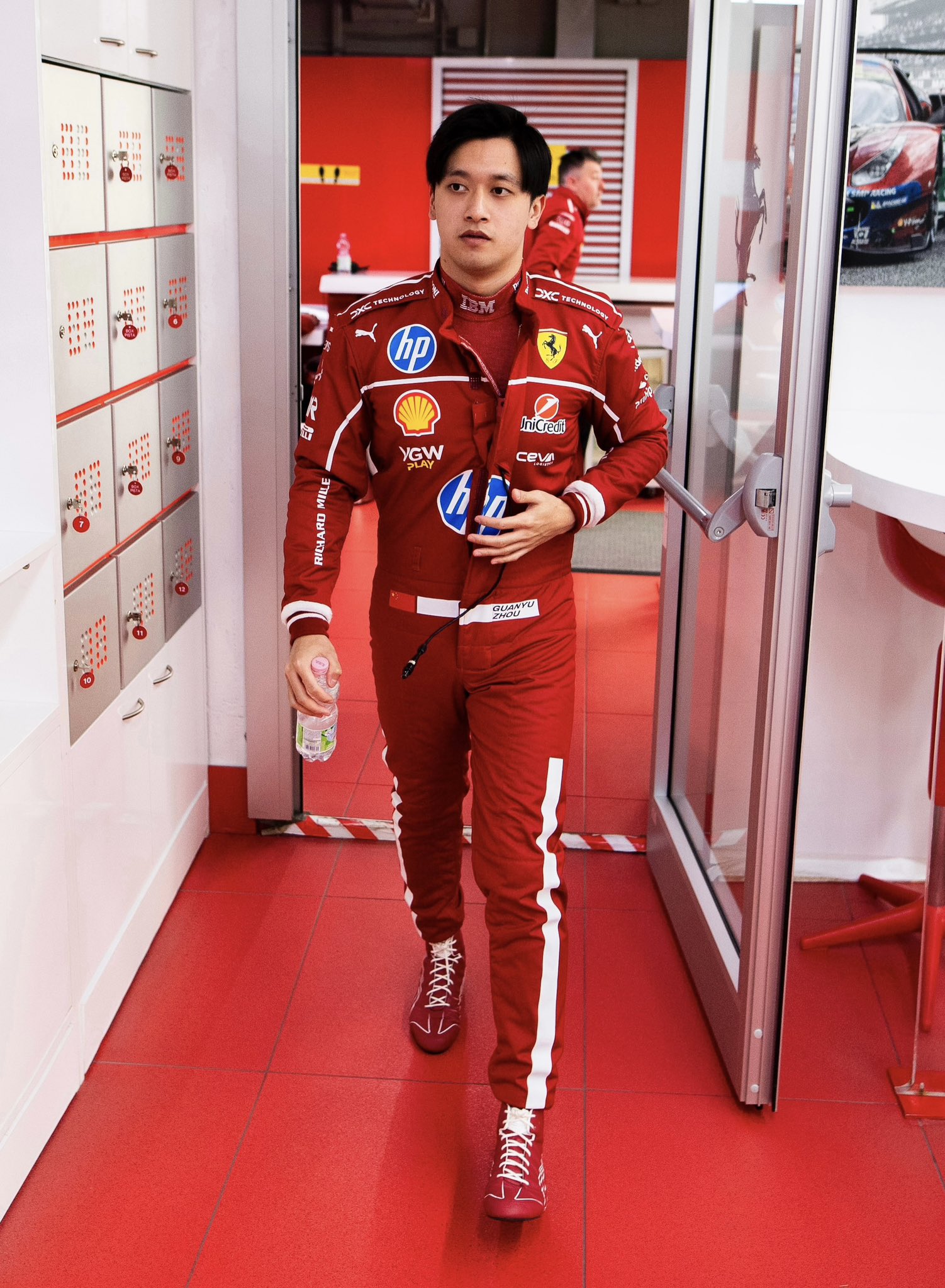 Guanyu Zhou, piloto reserva de Ferrari