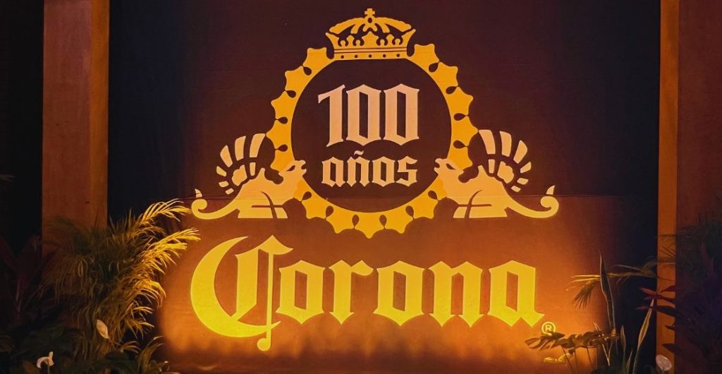 corona 100 años