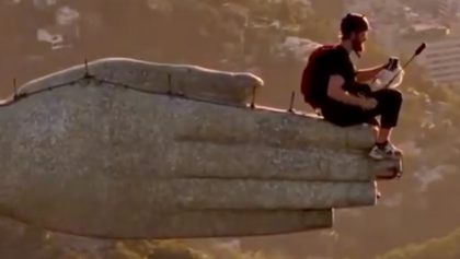 Policía busca a sujetos que se lanzaron del Cristo Redentor de Brasil