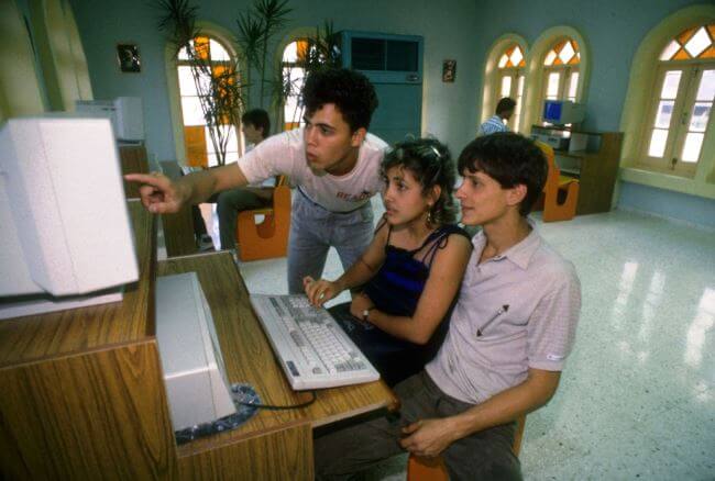 ¿Cómo era ir a la escuela en los 90?