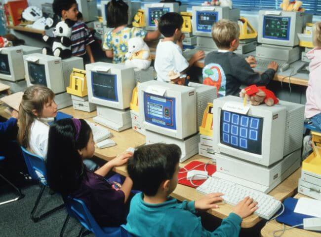 ¿Cómo era ir a la escuela en los 90?