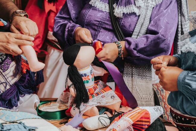 Pequeño homenaje a las muñecas Lele y sus trenzas largas