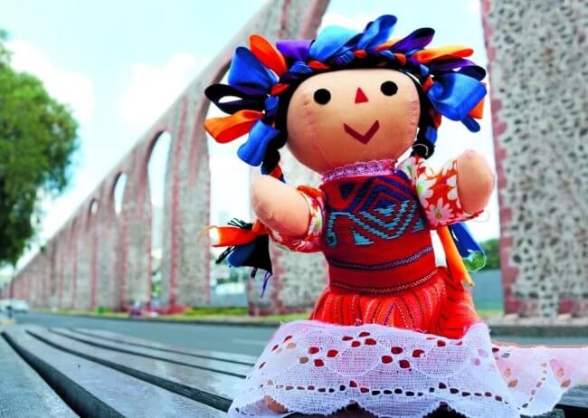 Pequeño homenaje a las muñecas Lele y sus trenzas largas