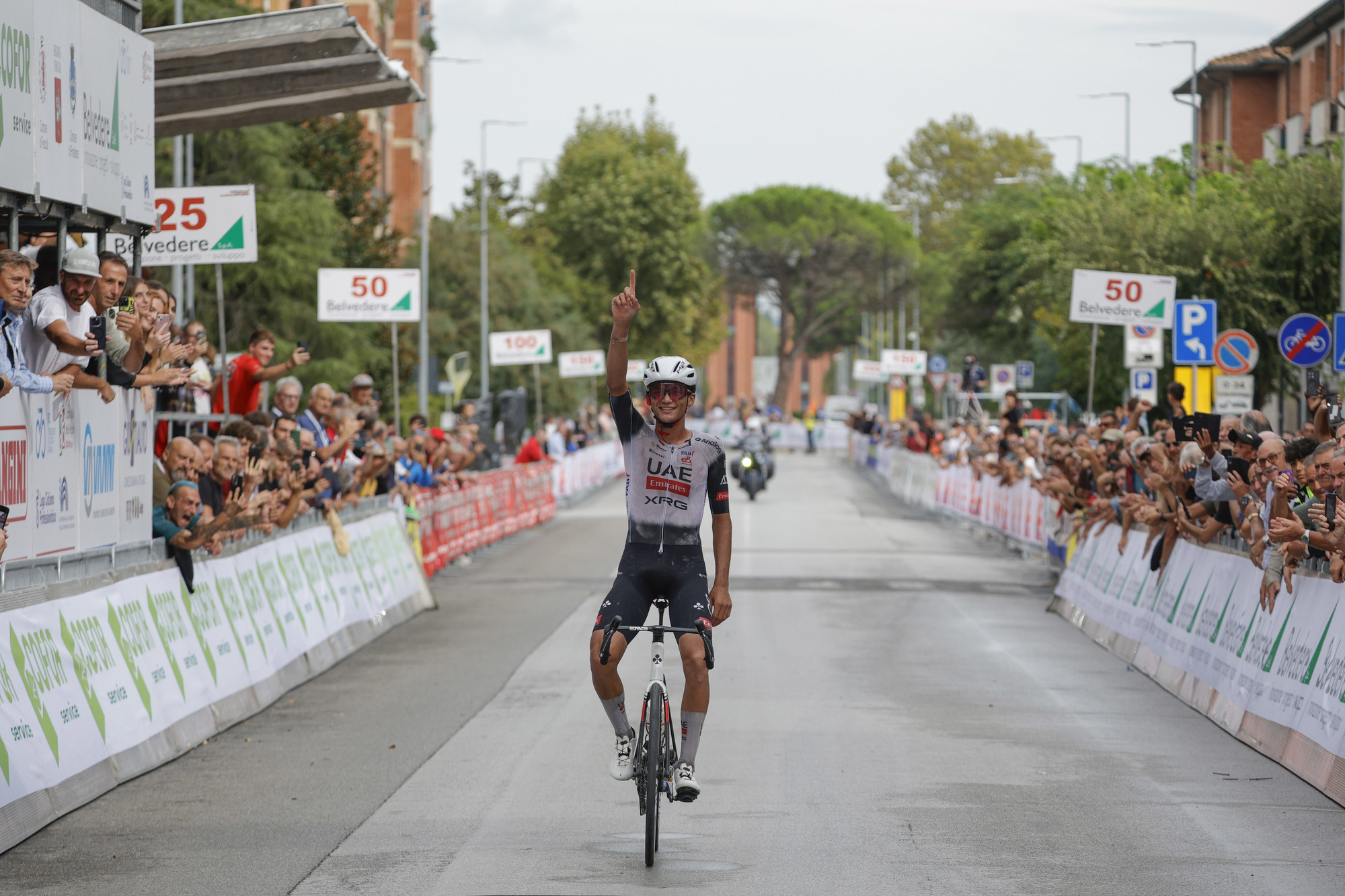 Isaac del Toro conquista el Giro de la Toscana