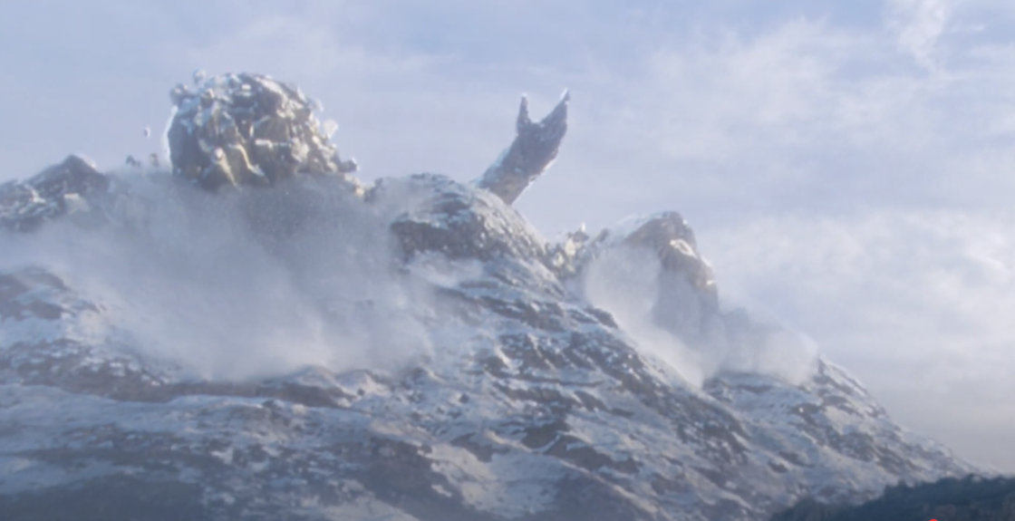 la mujer dormida despierta