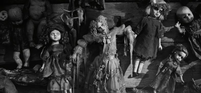 lady-gaga-tim-burton-video-musical-merlina-isla-munecas-xochimilco