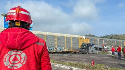 Tren choca camión en Atlacomulco