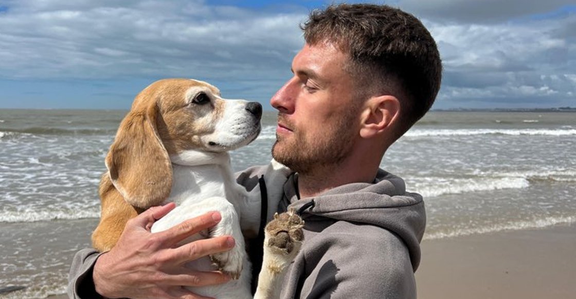 Aaron Ramsey aumenta recompensa a $20,000 dólares para encontrar a su perrita