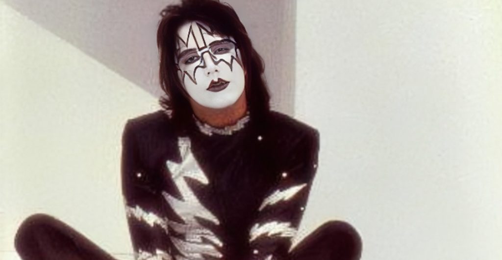ace-frehley-guitarrista-fundador-kiss-hospitalizado-soporte-vital-muere