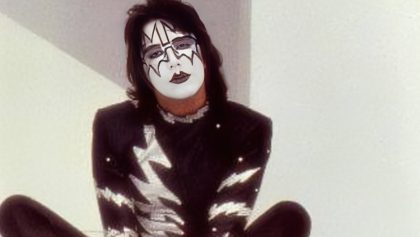 ace-frehley-guitarrista-fundador-kiss-hospitalizado-soporte-vital-muere