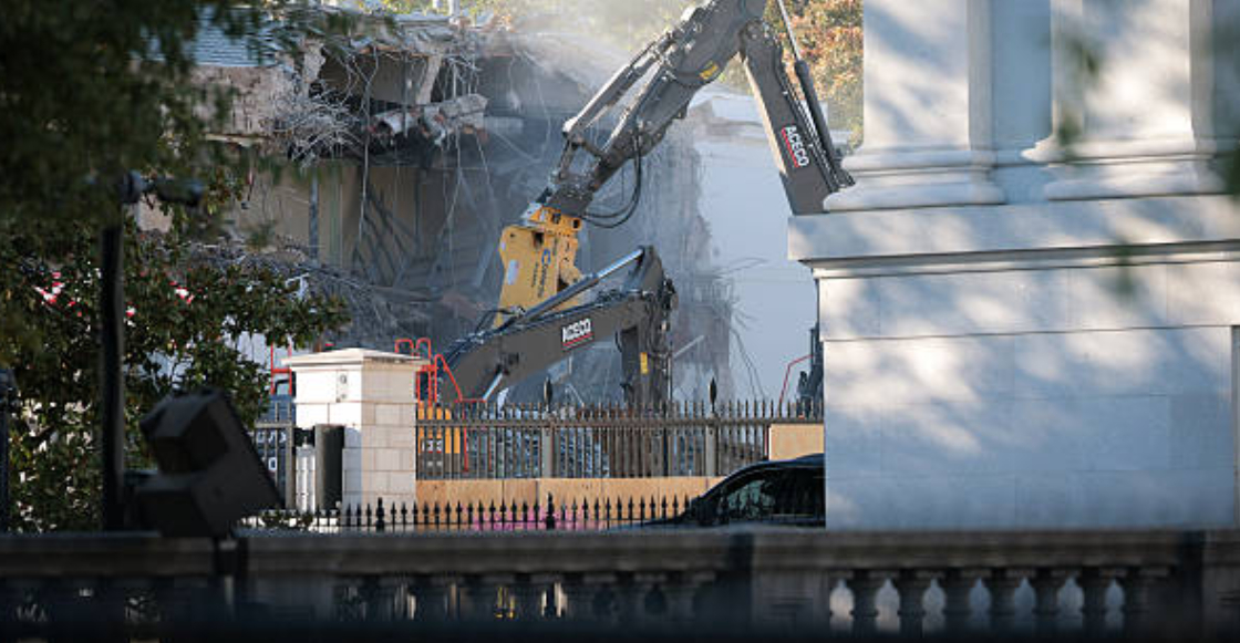 arrancan-obras-casa-blanca-construir-salon-baile-1