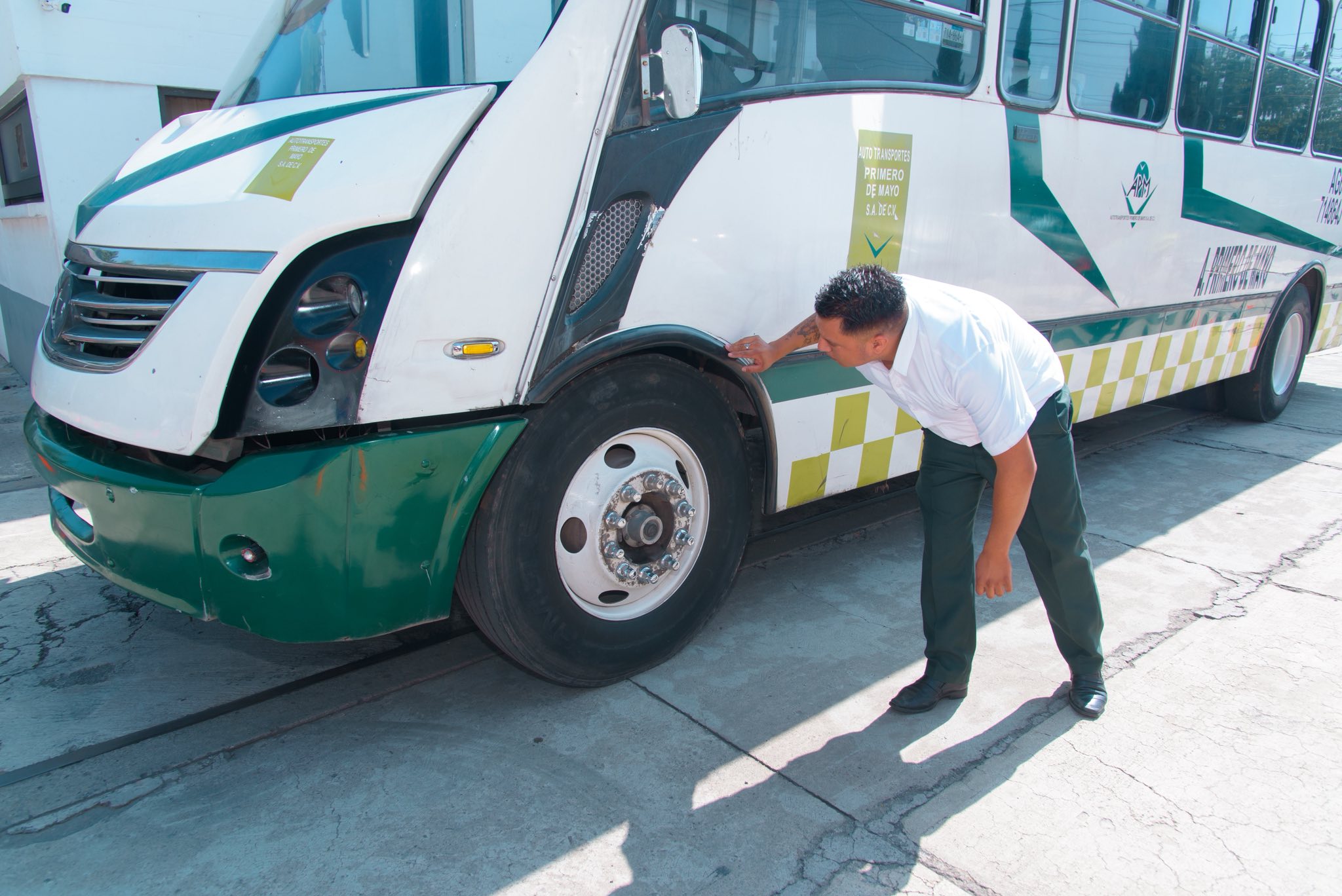 Aumenta tarifa de transporte público a 14 pesos en Edomex