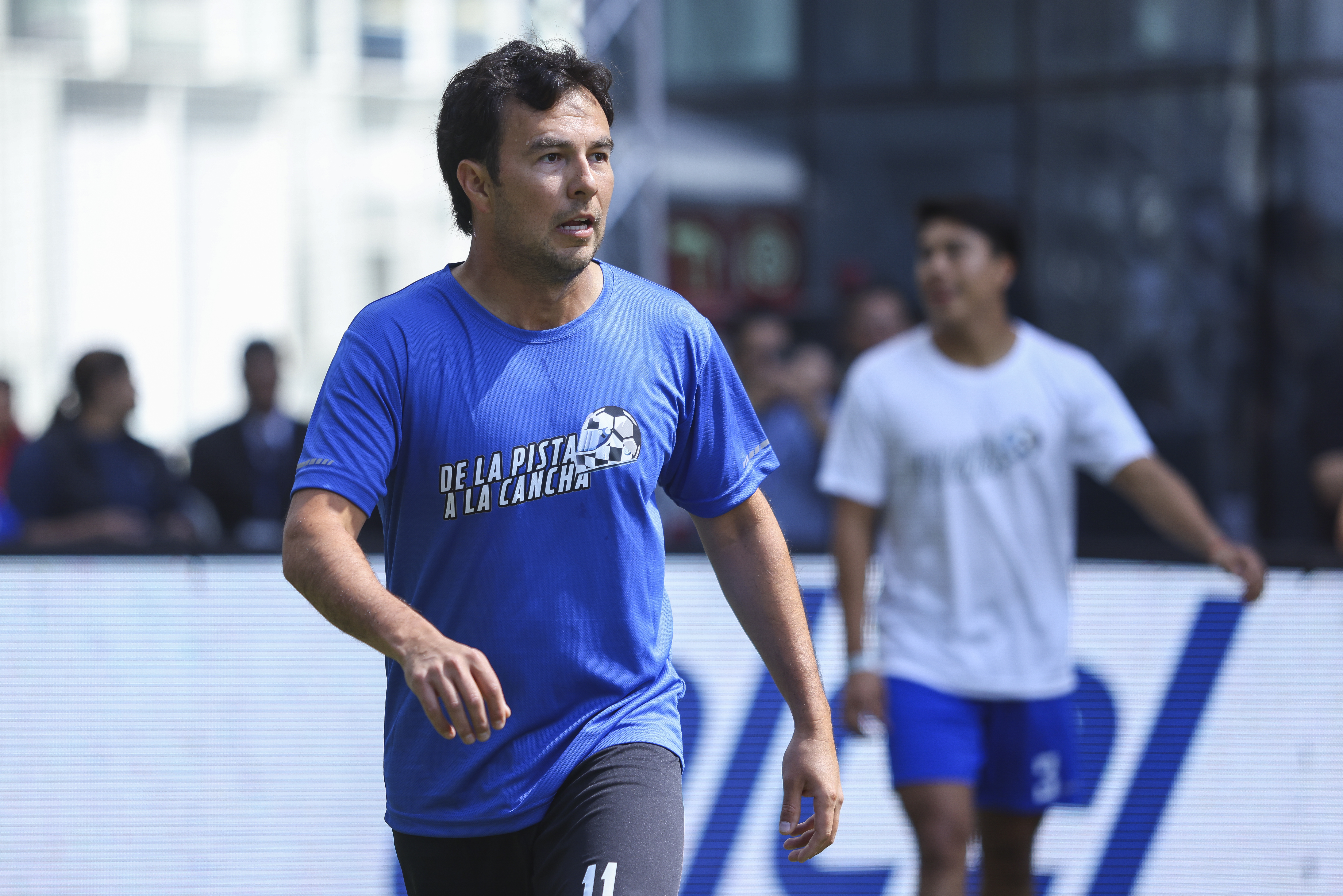 Checo quiere que Verstappen gane el campeonato de pilotos previo al GP de México