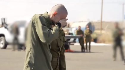 Hamás entrega rehenes a Israel