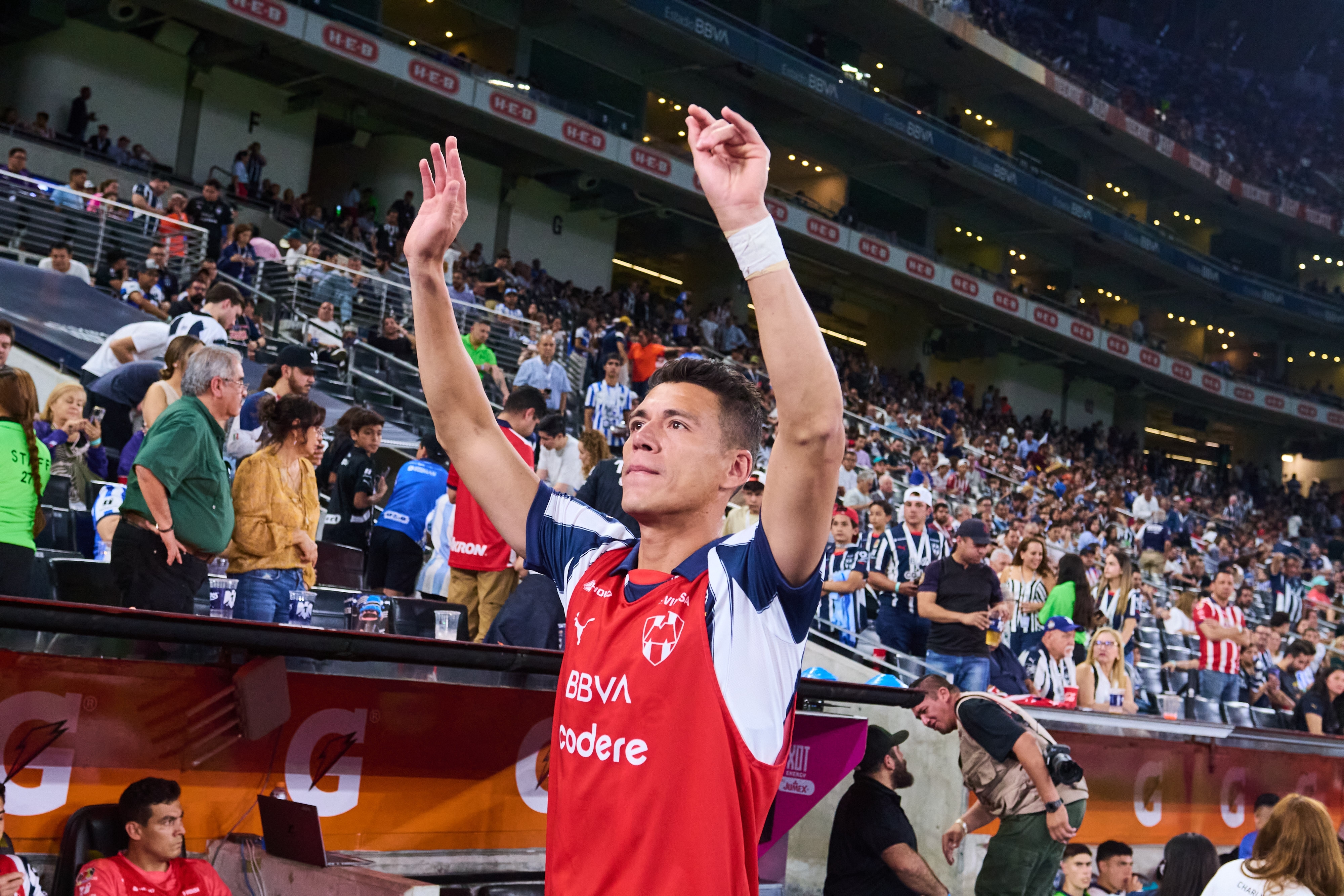 Se va otro niño héroe: Héctor Moreno se nos retira del futbol