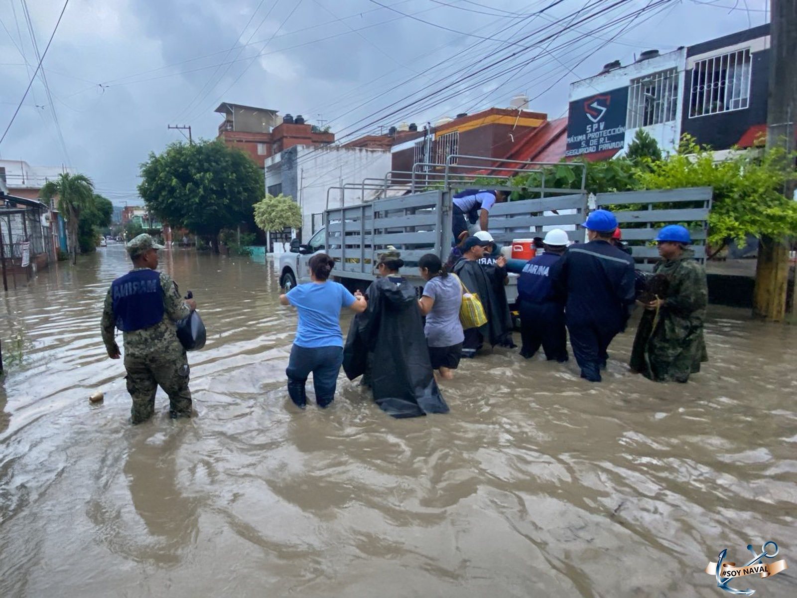 Los videos que muestran lo terrible de las inundaciones en Poza Rica
