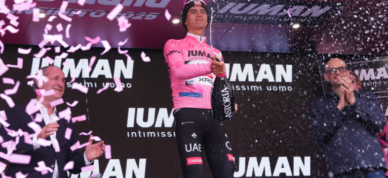 Isaac del Toro entre los 3 mejores del mundo según ranking de la UCI