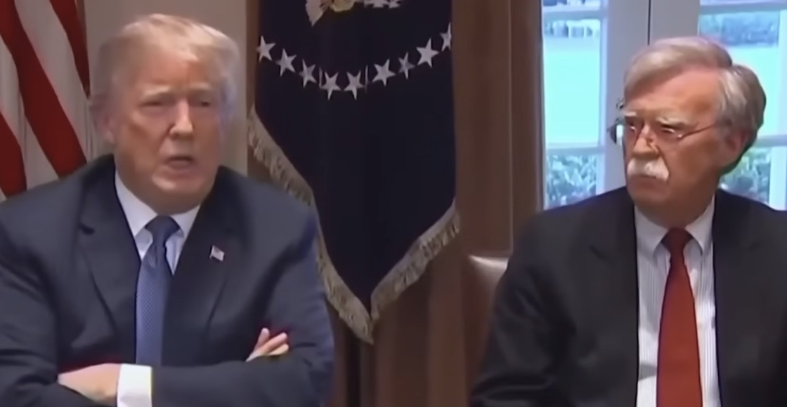 John Bolton y Donald Trump