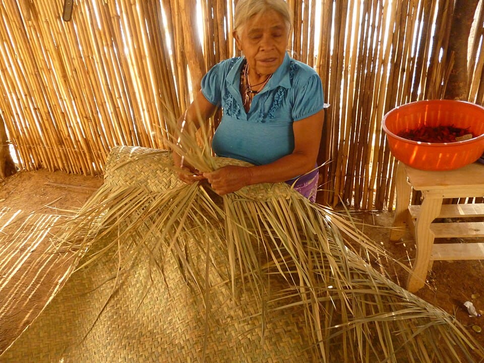 ¿Cómo poner una ofrenda prehispánica?