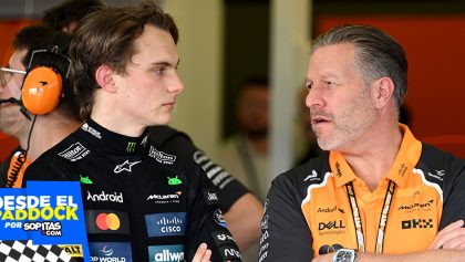 Oscar Piastri y Zak Brown