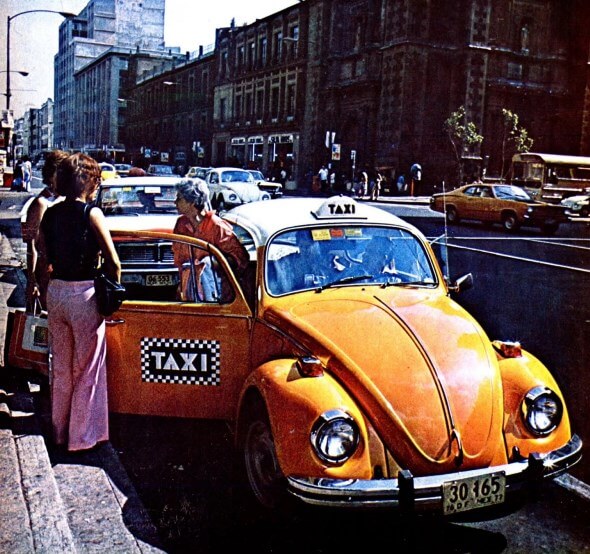 Adiós a los Tsurus: De cómo se reemplazarán los taxis viejos en la CDMX