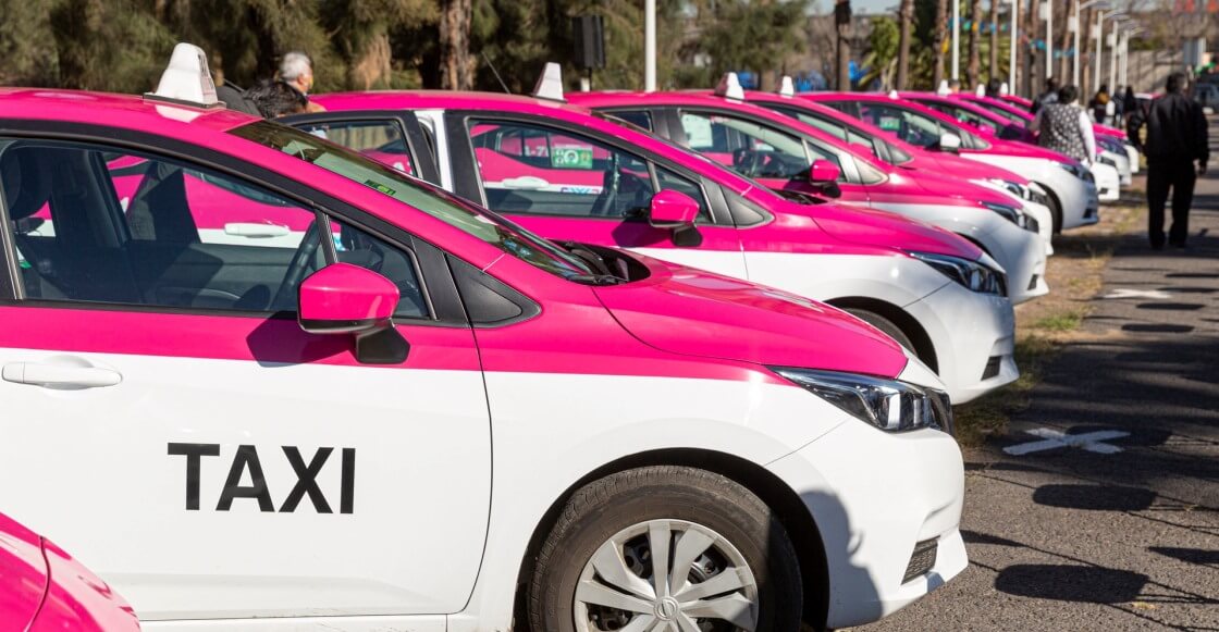 Adiós a los Tsurus: De cómo se reemplazarán los taxis viejos en la CDMX