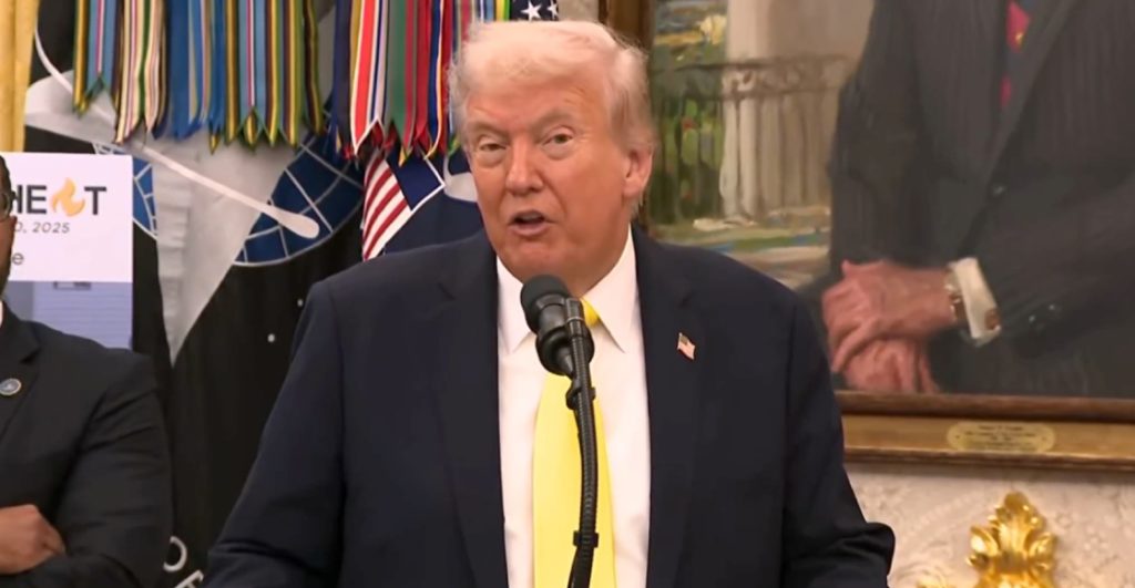 trump-autoriza-operaciones-encubiertas-cia-venezuela