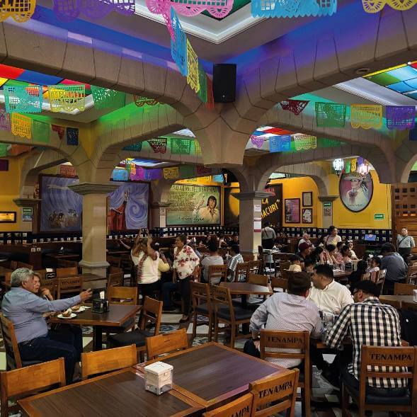 Los 100 años del magnífico Salón Tenampa