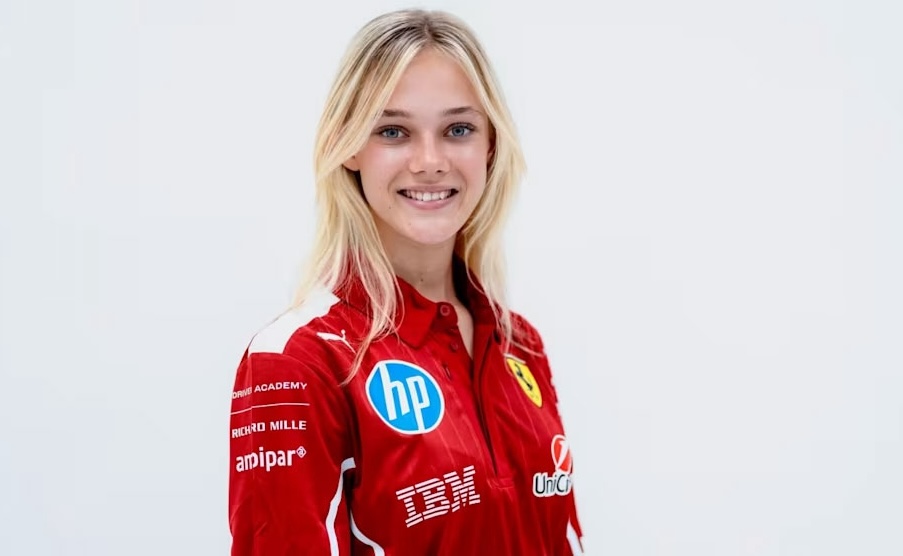 Alba Larsen F1 con Ferrari