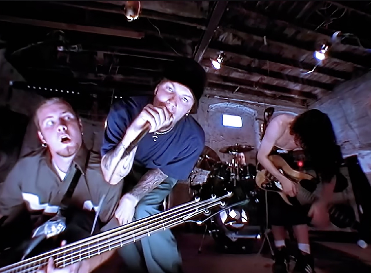 limp bizkit mexico korn disco debut three dollar bill