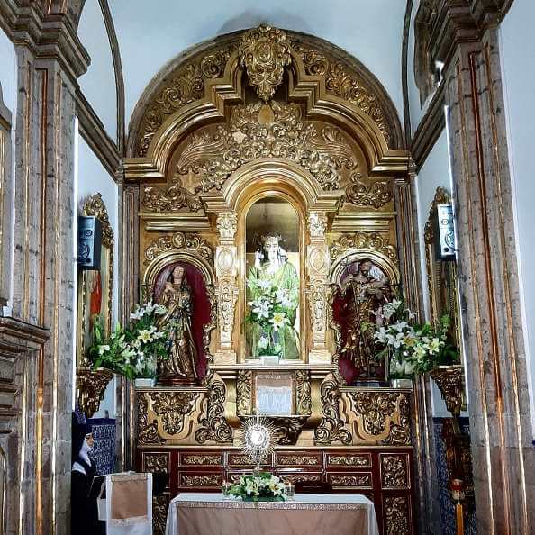 Diminuta, estrecha y en medio del tránsito: Así es la Capilla del Señor de la Humildad