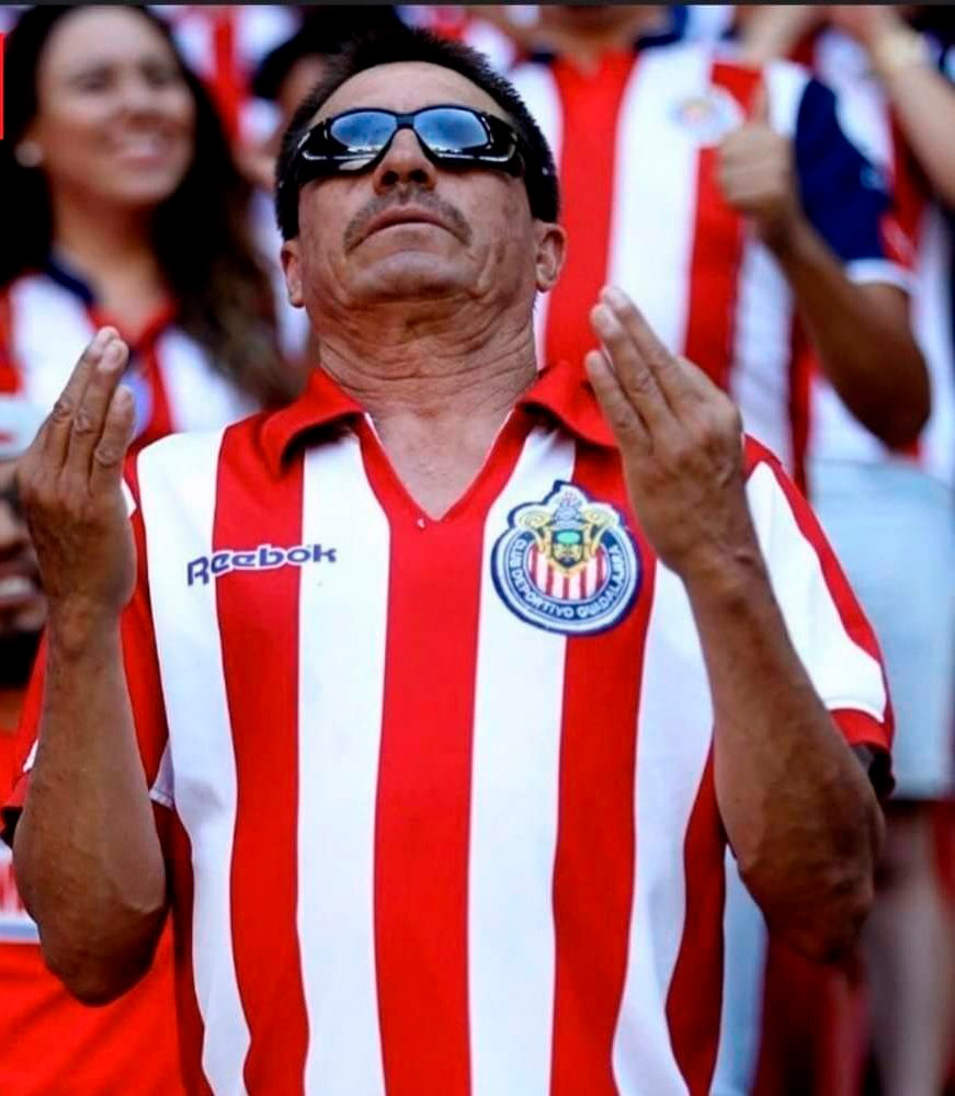 Chivahermano rezando 