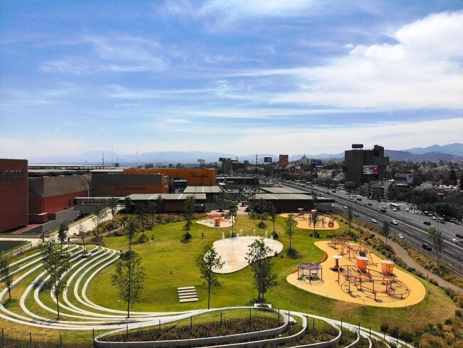 ¿No puedes salir en diciembre? ¿Qué tal un día turístico en Satélite?