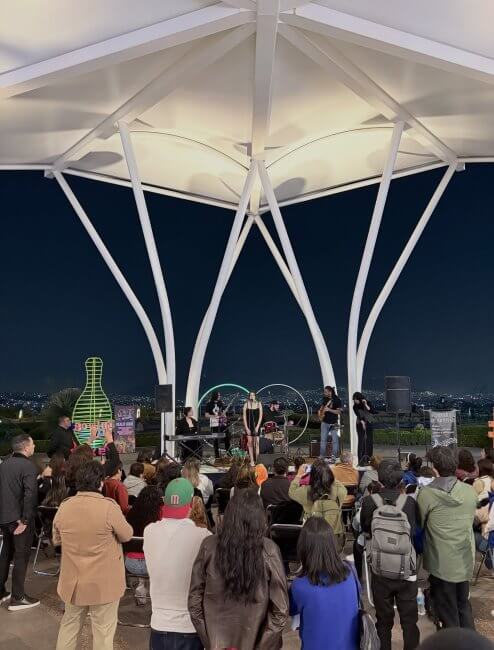 ¿No puedes salir en diciembre? ¿Qué tal un día turístico en Satélite?