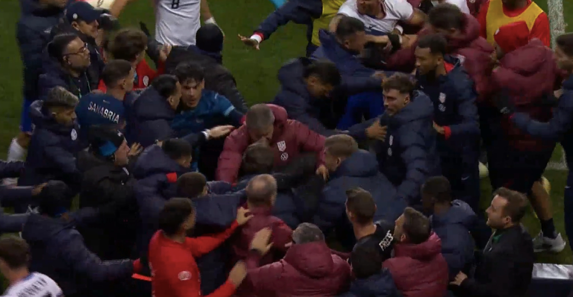 pelea-campal-partido-entre-jugadores-estados-unidos-paraguay-1