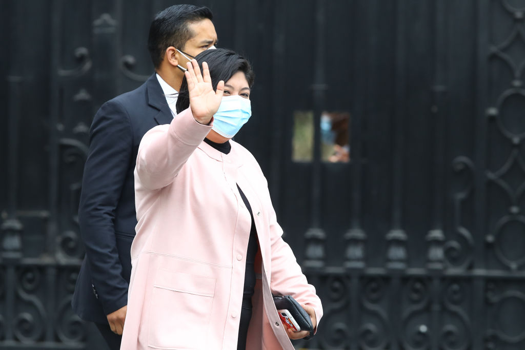 Perú rompe relaciones diplomáticas con México tras asilo a exministra Betssy Chávez