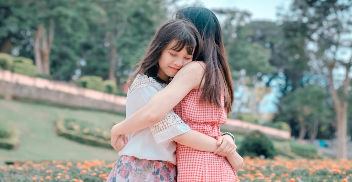 La hormona del amor en acción: 8 beneficios de dar o recibir un abrazo