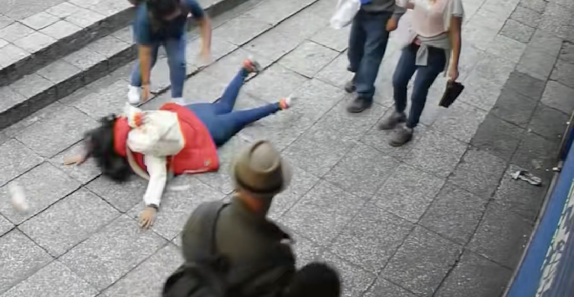 banqueta-esguinzadora-desnivel-cdmx-centro-historico-videos-tiktok-caidas-5