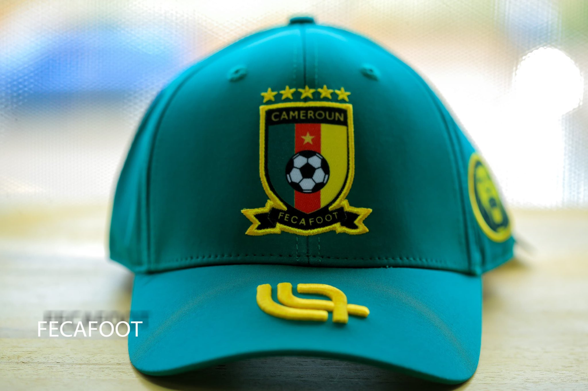 Dos entrenadores, Samuel Eto'o excluyendo jugadores y el caos que se traen en Camerún