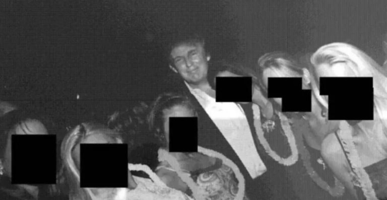 Revelan nuevas fotos de Jeffrey Epstein y Trump aparece en varias