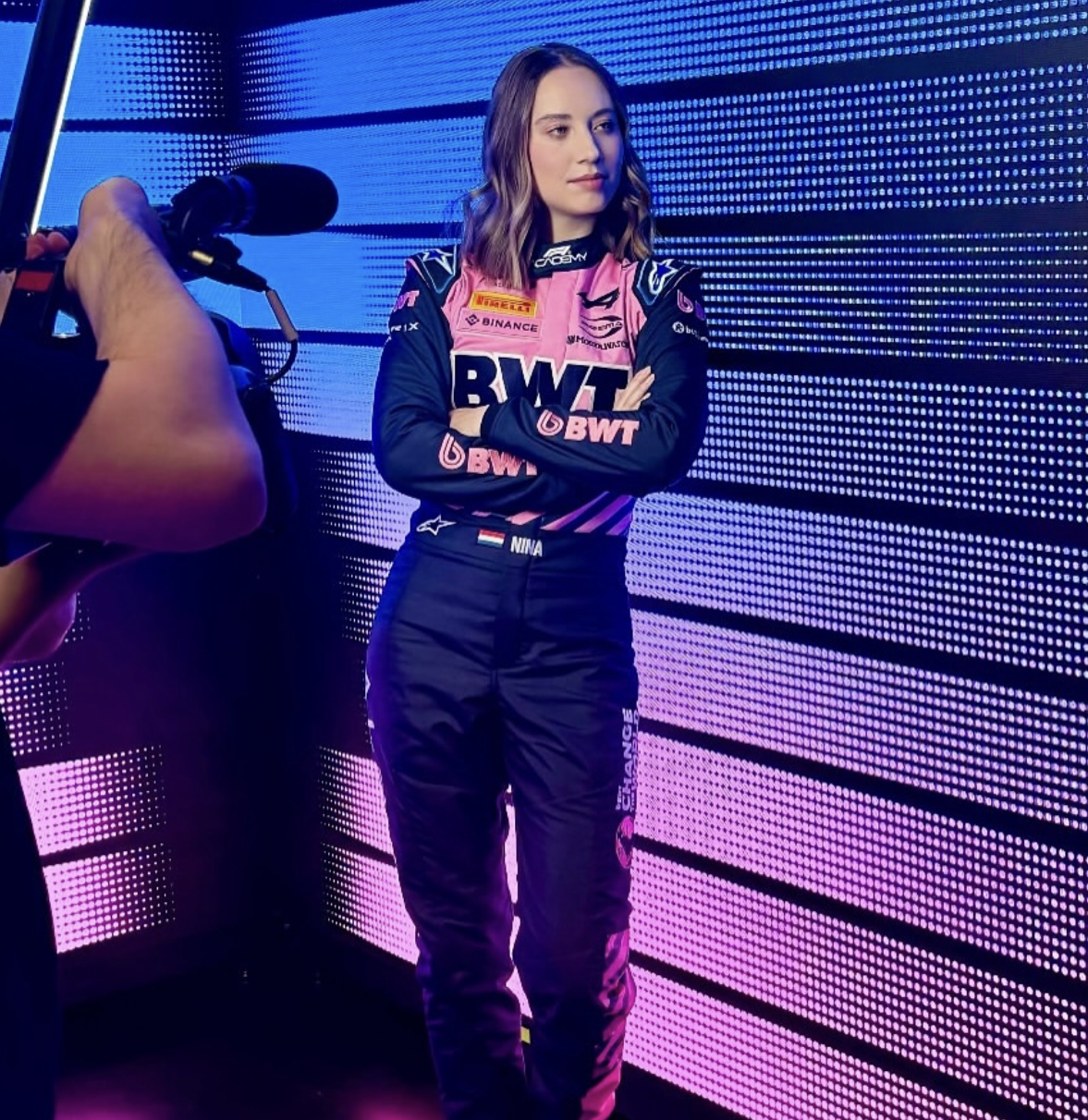 Nina Gademan apoyada porn Alpine en F1 Academy