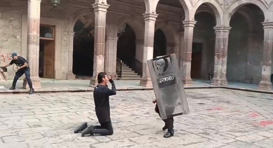 raul-meza-manifestante-morelia-tortura-videos-preso-sabotaje-caso-bedolla-michoacan-1