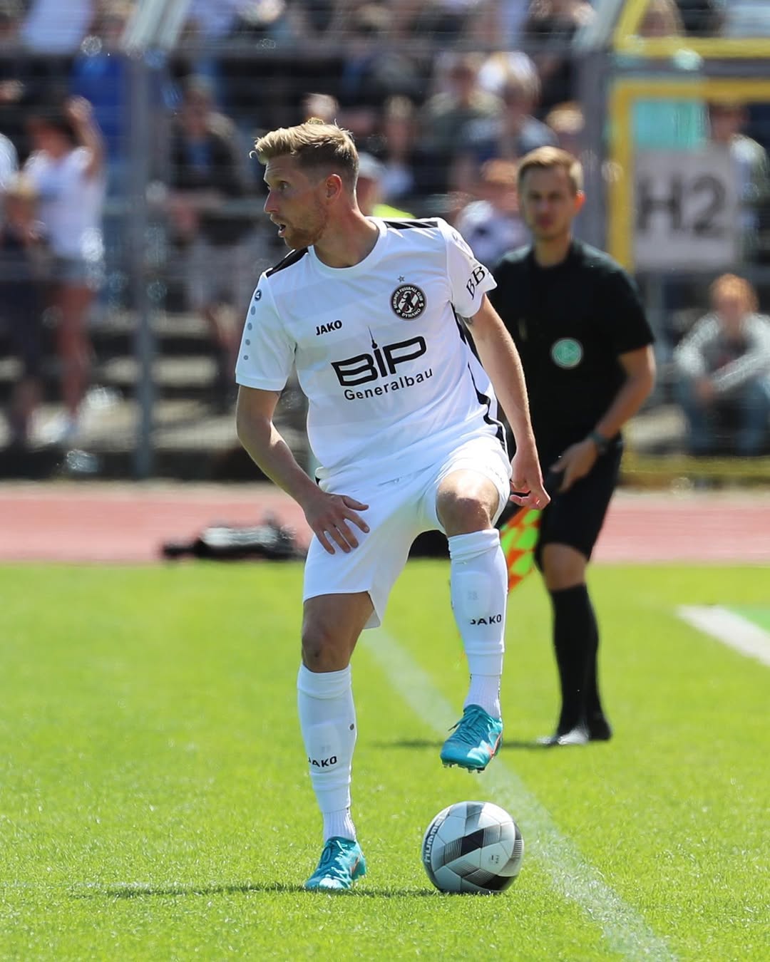 Tragedia en el futbol alemán: El defensa Sebastian Hertner murió al caer 70 metros