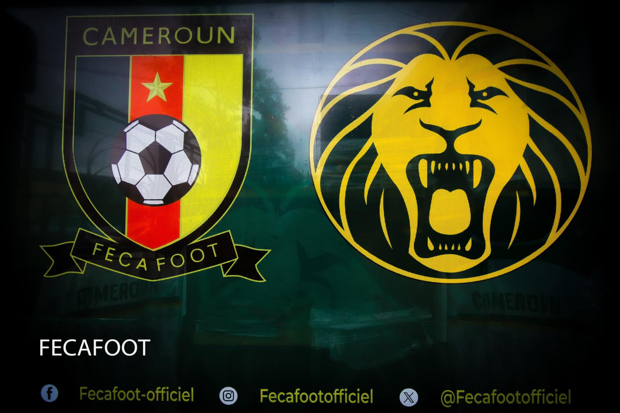 Dos entrenadores, Samuel Eto'o excluyendo jugadores y el caos que se traen en Camerún