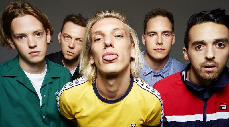 Jamie Campbell Bower banda stranger things vecna counterfeit