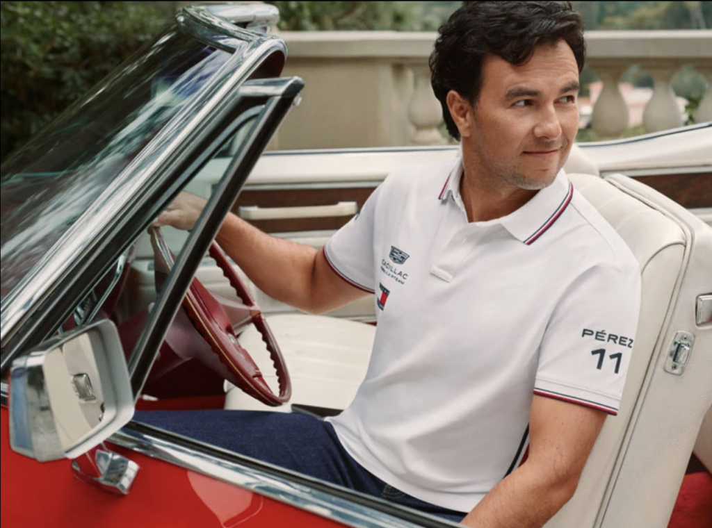 Checo Pérez con la polo de Cadillac