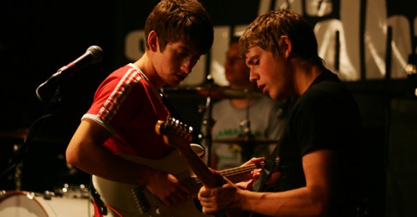 Arctic Monkeys whatever people say i am that what im not