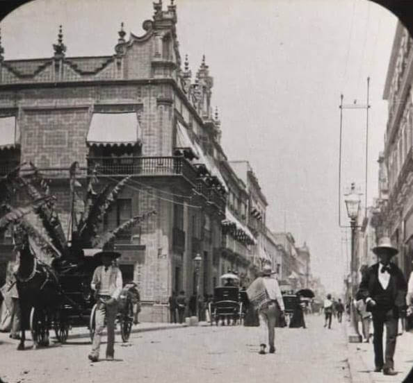 Sobre la fantástica (y eterna) Casa de los Azulejos