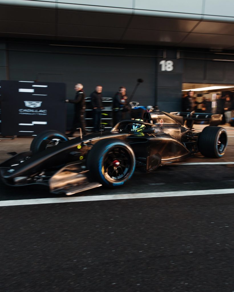 Checo Pérez en el shakedown de Cadillac