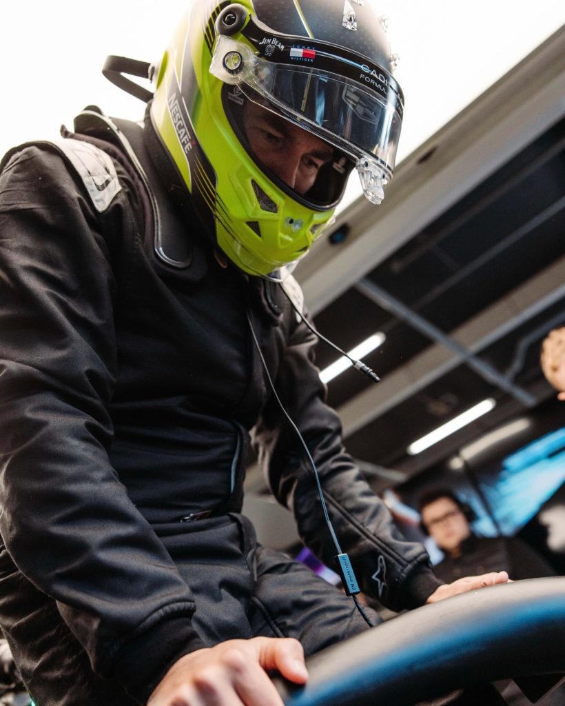 Patrocinadores personales de Checo Pérez en Cadillac 